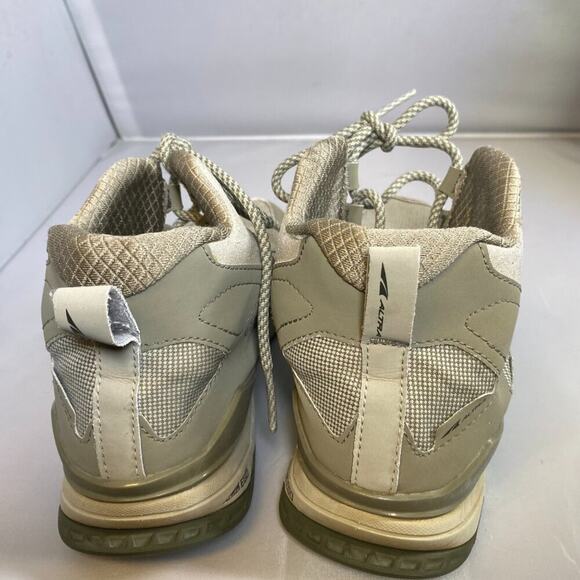 Altra Lone Peak Hiker Mid Hiking Boots Shoes 8.5 Khaki Foot Shape Zero Drop - Picture 3 of 5